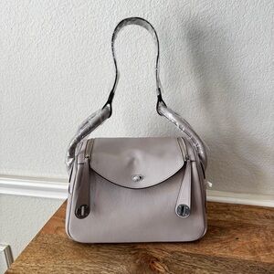 LEATHER INSIDE & OUT | Gray Beige Boxy 26 LD Dual Zip Slouchy Shoulder Bag S10
